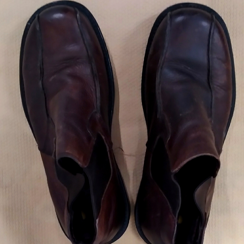 Mens brown chukka boots